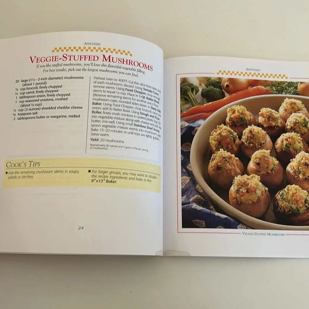 The Pampered Chef Doris Christopher's Stoneware Sensations Paperback Cookbook